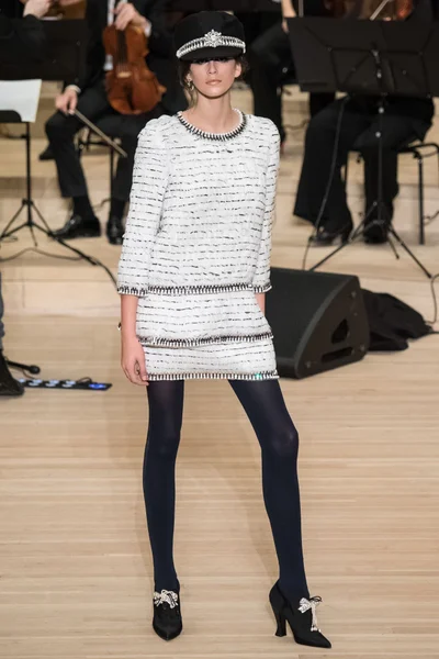 Look 85